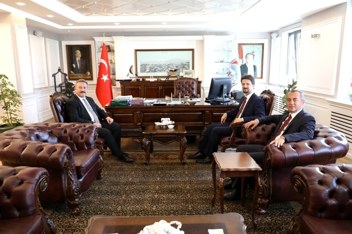 Melikgazi Belediye Başkanı Dr. Mustafa Palancıoğlu, Macaristan\'ın Ankara Büyükelçisini kabul etti