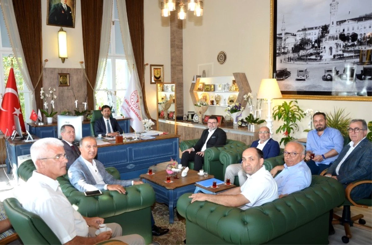 MÜSİAD İzmir\'in il sağlık müdürüne ziyaretinde iş birliği mesajları