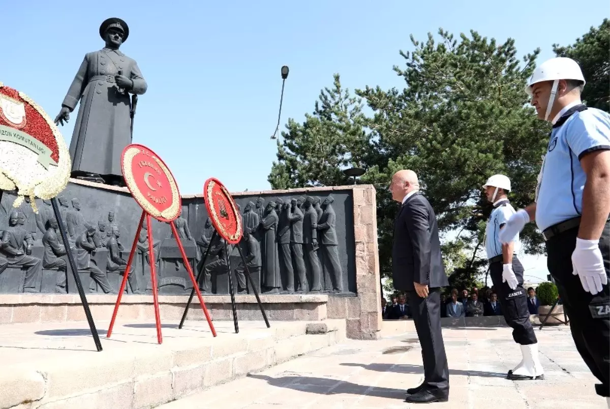 Sekmen: "Bu milletin davası vatanı için can verenlerin davasıdır"