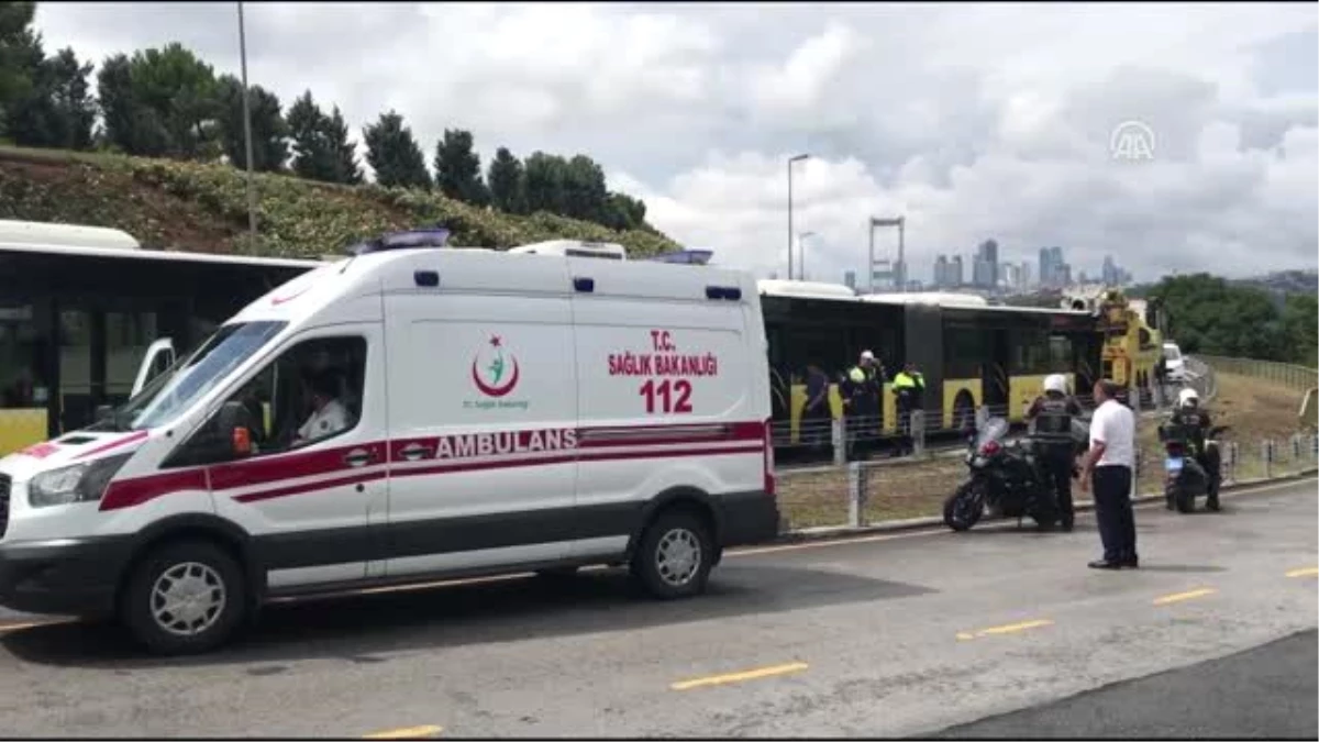 Üsküdar\'da metrobüs kazası