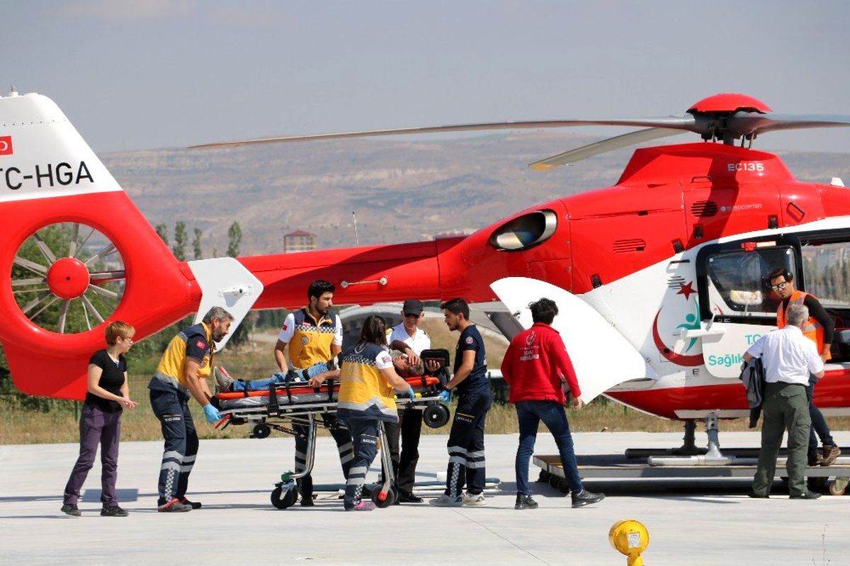 Yaralı tatilci ambulans helikopterle kurtarıldı