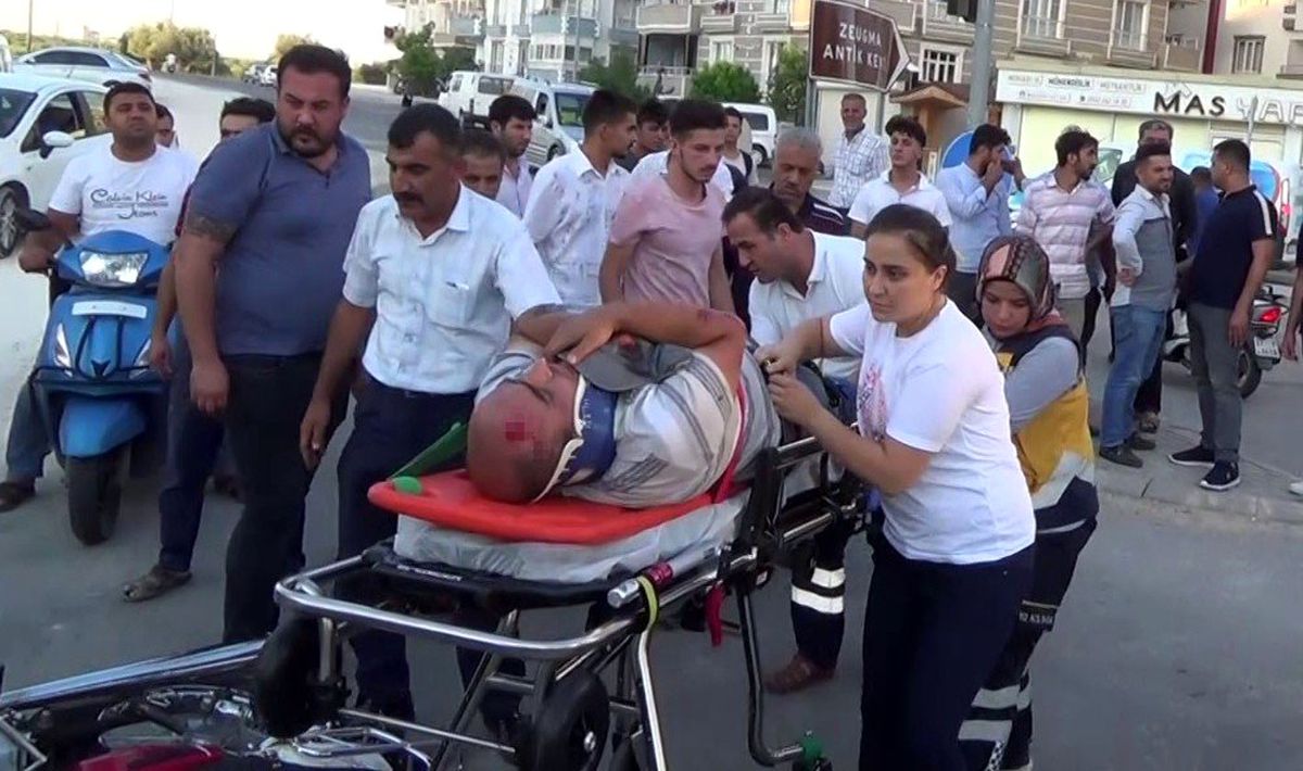 Yaralıların başından ayrılmadı