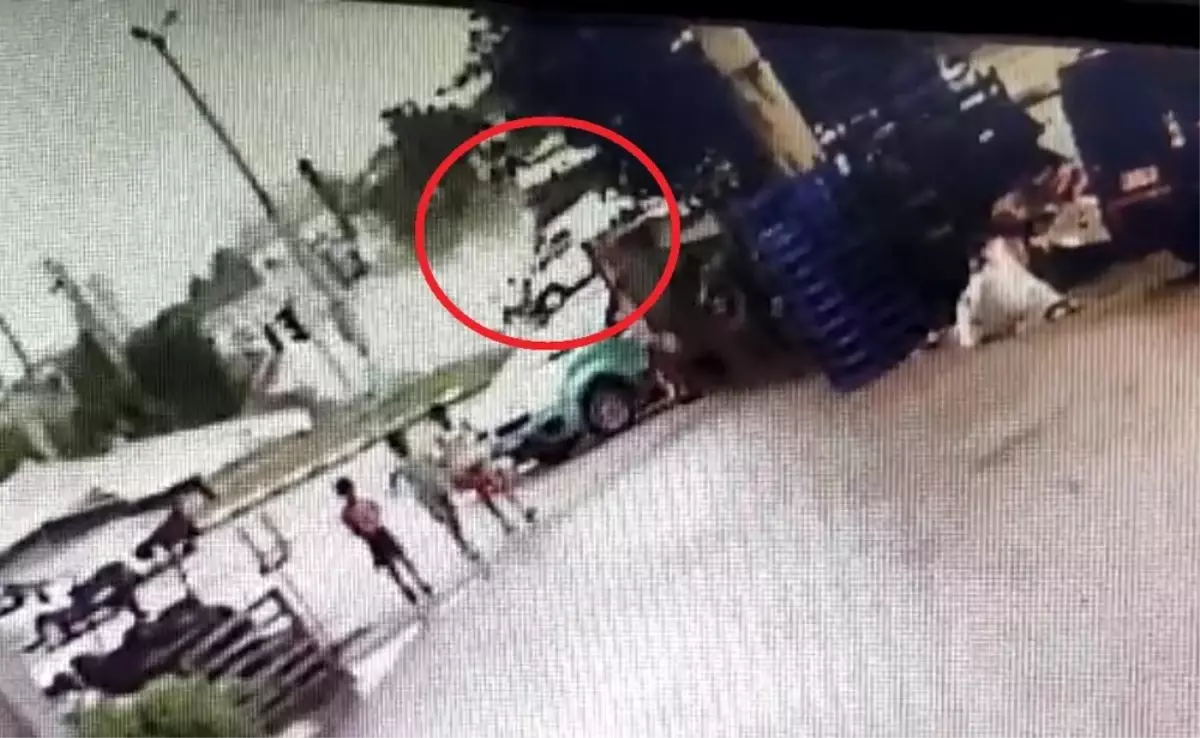 3 kişinin öldüğü kaza kamerada