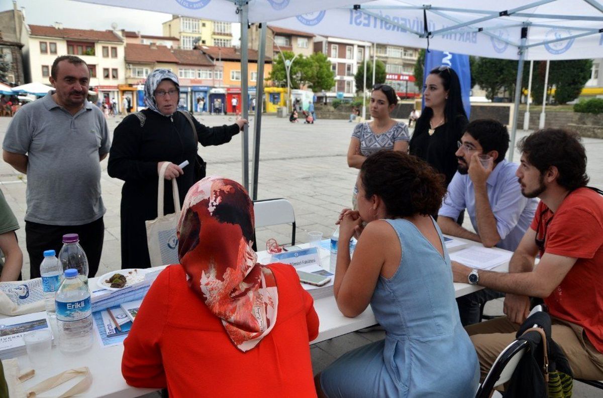 Bartın Üniversitesi, aday öğrencilere tercih desteği verdi