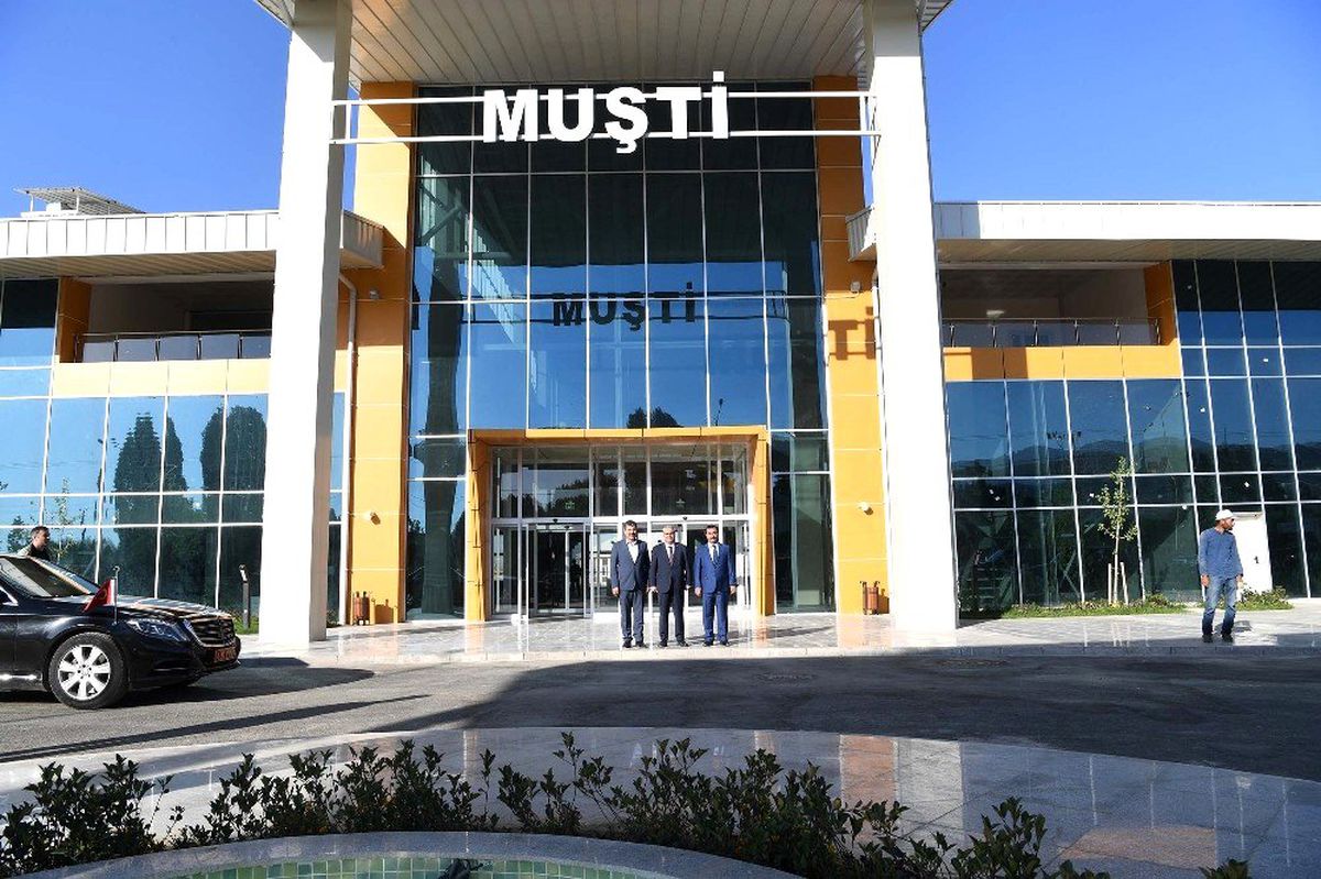 Başkan Asya, Vali Gündüzöz\'ü belediye projeleri hakkında bilgilendirdi