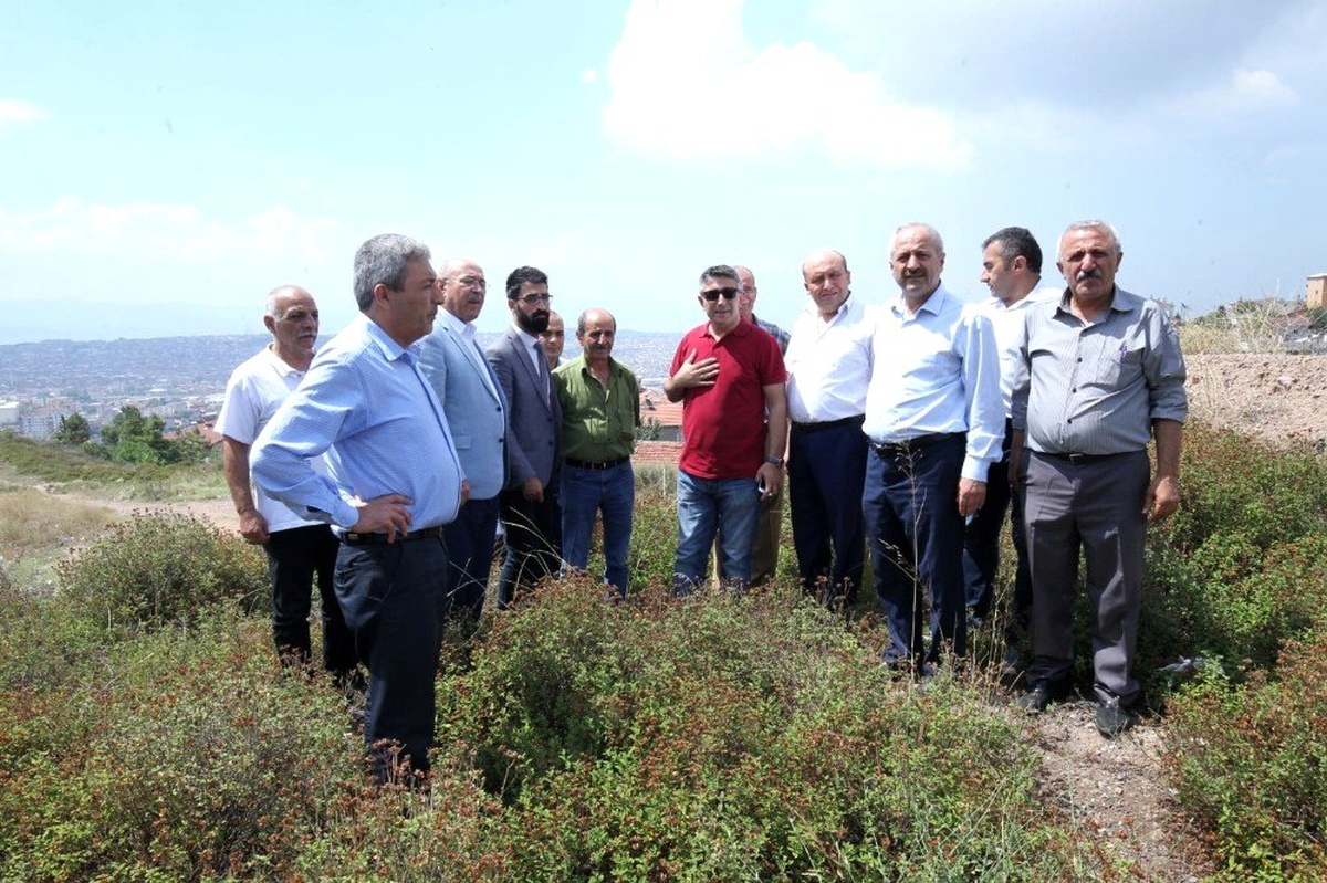 Başkan Büyükgöz Hürriyet Mahallesi\'ni ziyaret etti