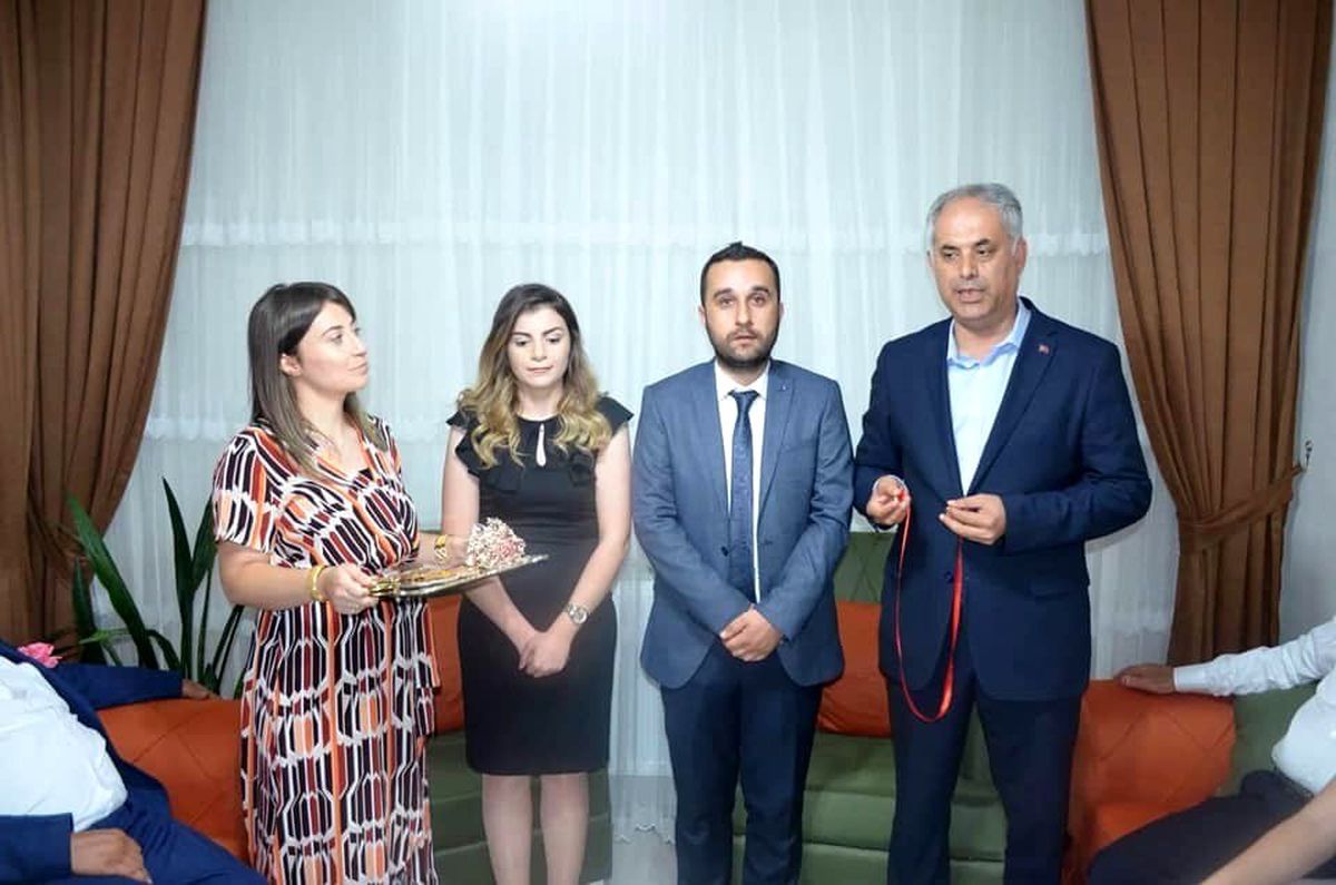 Başkan Yaman, genç çiftin mutluluğuna ortak oldu