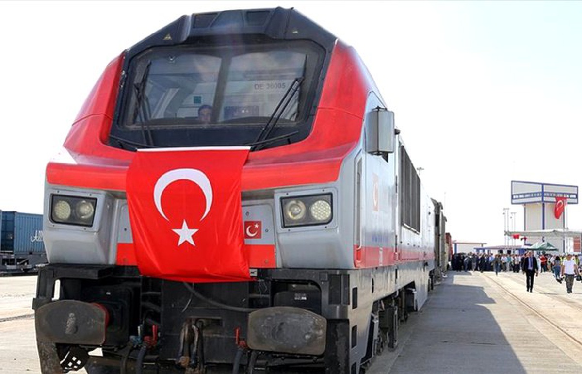 Demir yollarına yatırımın meyvesi: Yük trenleri