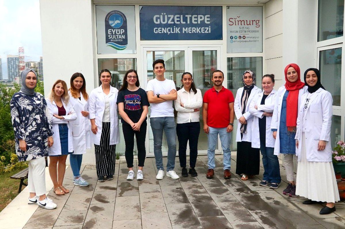 Eyüpsultan Gençlik Merkezi öğrencileri YKS\'de dereceye girdi