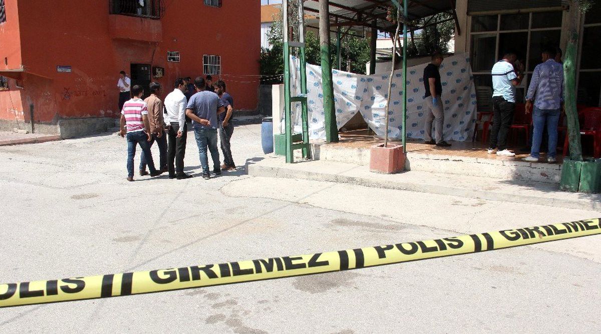 İş yeri önünde uğradığı silahlı saldırıda öldü