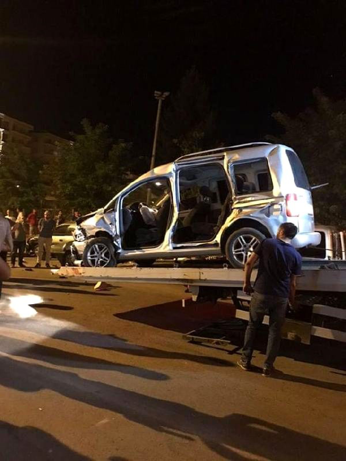 Kiralık otomobille 5 araca çaptılar: 1 ölü