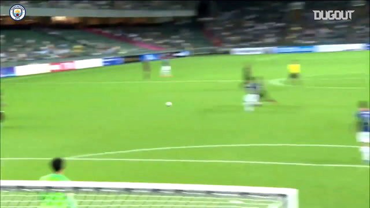 Leroy Sané, City Beat Kitchee\'den İki Kere Skor Aldı