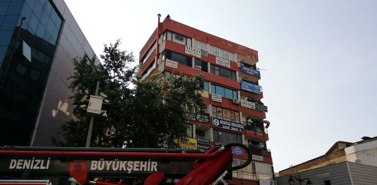 \'Lösemi hastası kızım var\' deyip şehrin göbeğinde intihar etmek istedi