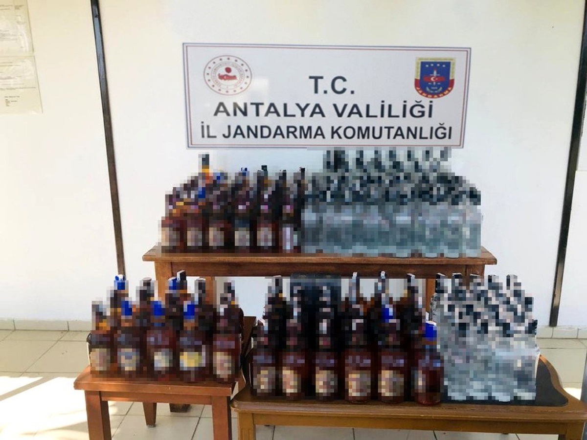Manavgat\'ta jandarmadan sahte içki operasyonu
