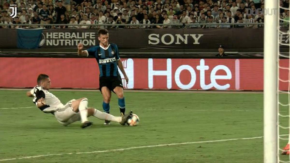 Merih Demiral’ın Çarpıcı Ekranı ve İnt.