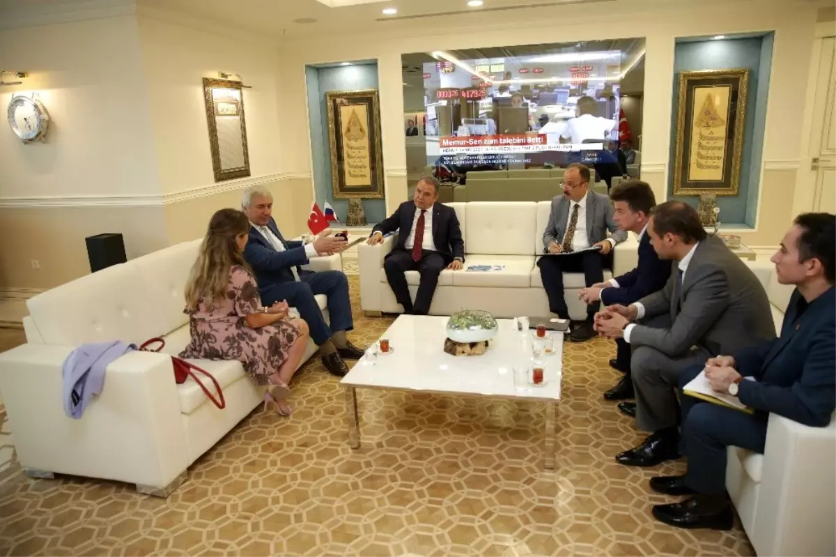 Rusya- Türkiye İş Konseyi Başkan Böcek\'i ziyaret etti