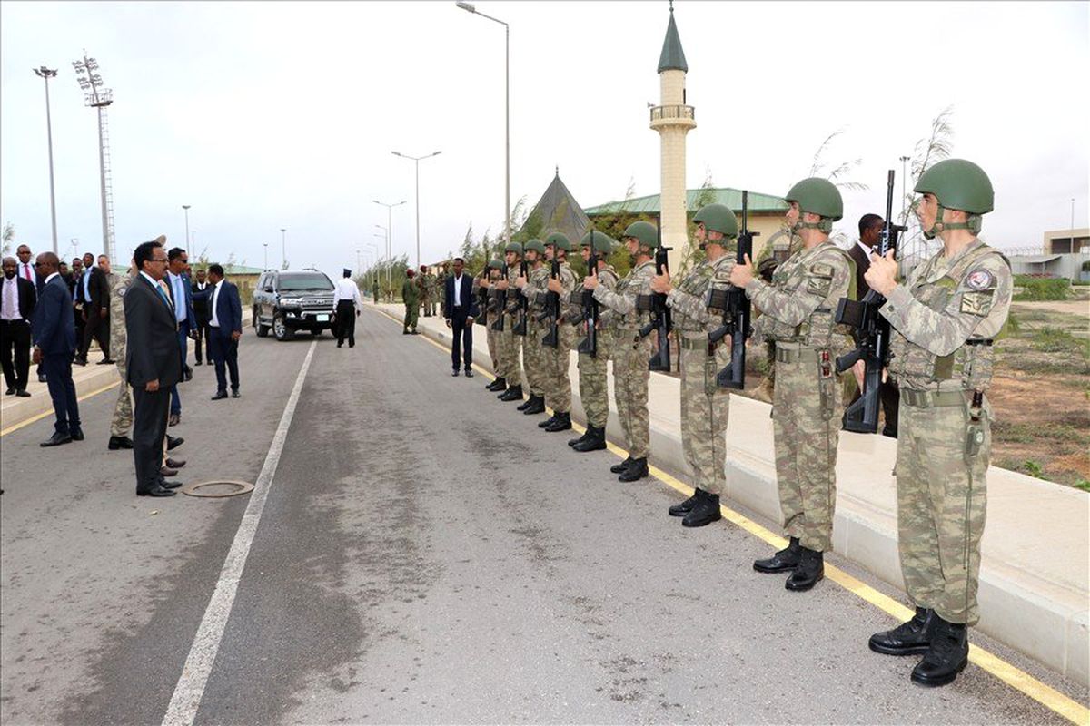 Somalili teğmen ve astsubaylar mezun oldu