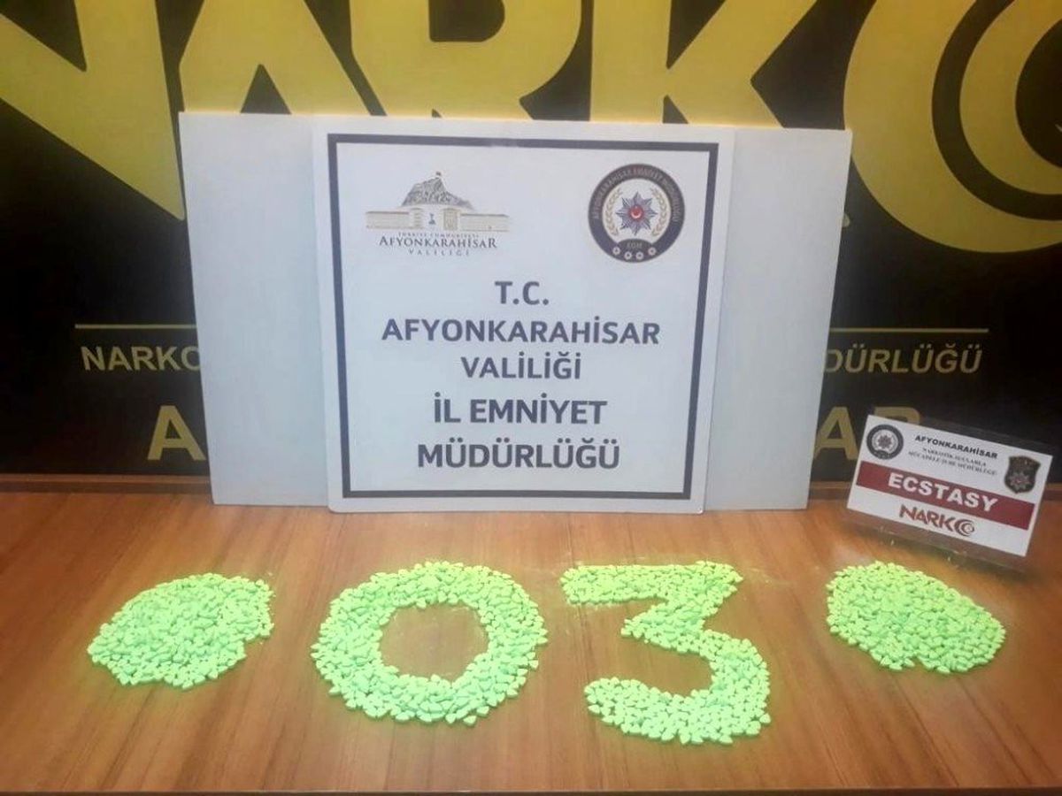 Şüpheli araçta bin 728 adet ecstasy hap ele geçirildi