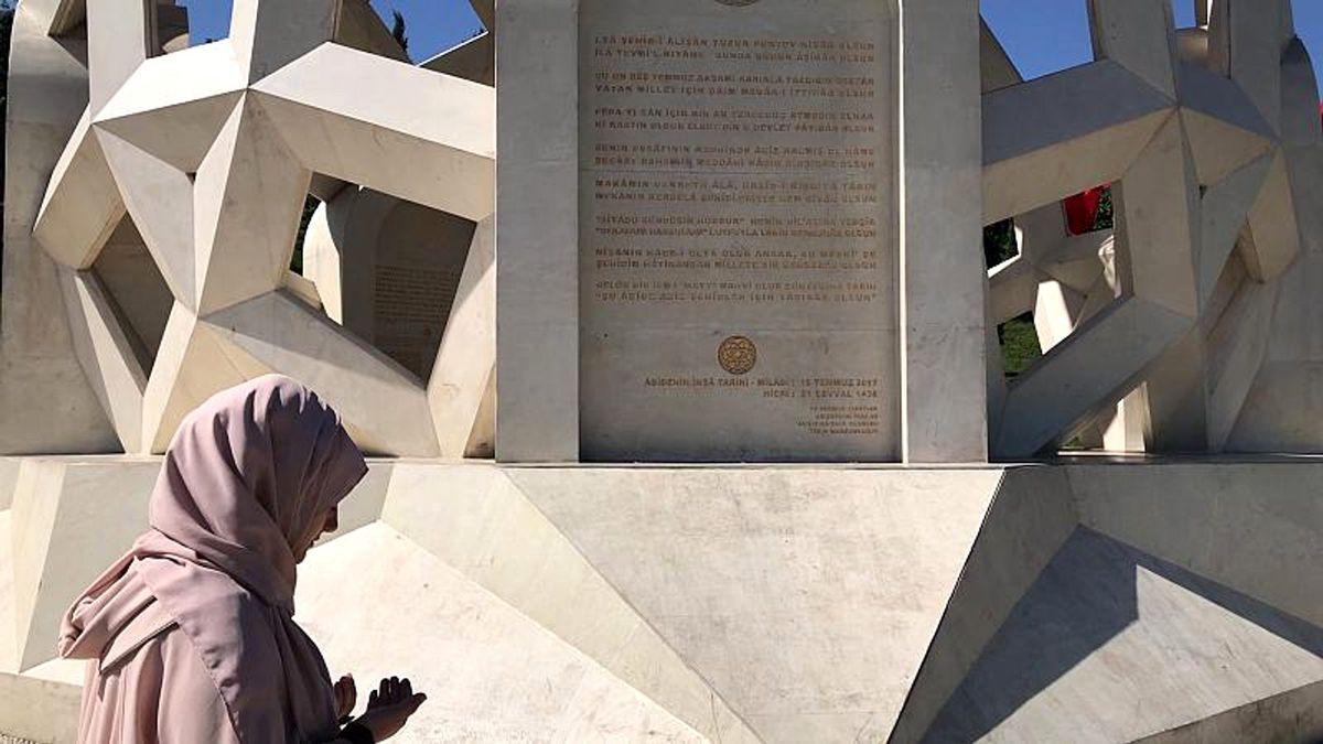 Video | 15 Temmuz\'un şahitleri anlatıyor: "Bugün olsa yine sokağa çıkarım"