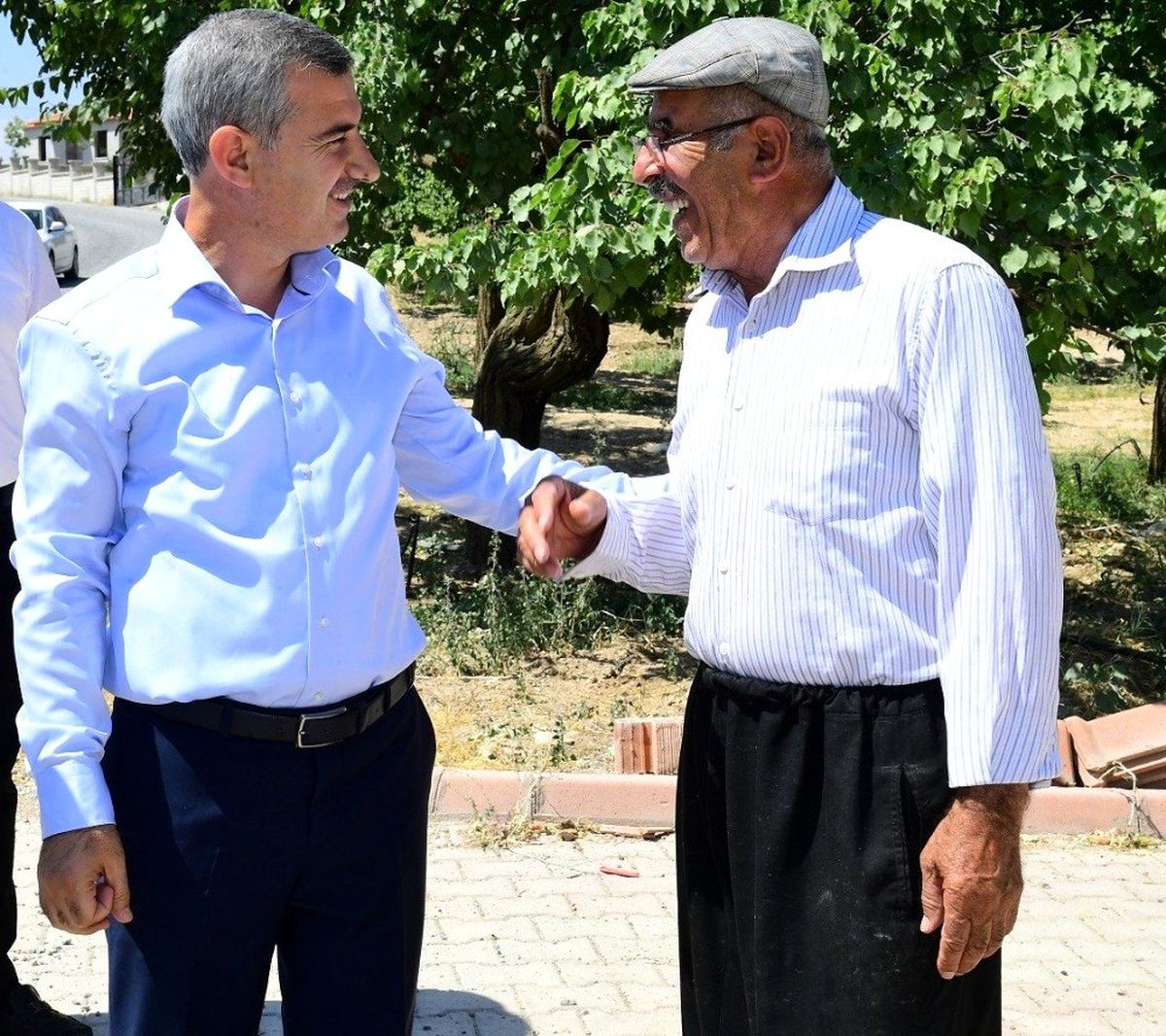 Yeşilyurt\'ta tarım arazilerinin ulaşım ağı nitelikli hale geliyor