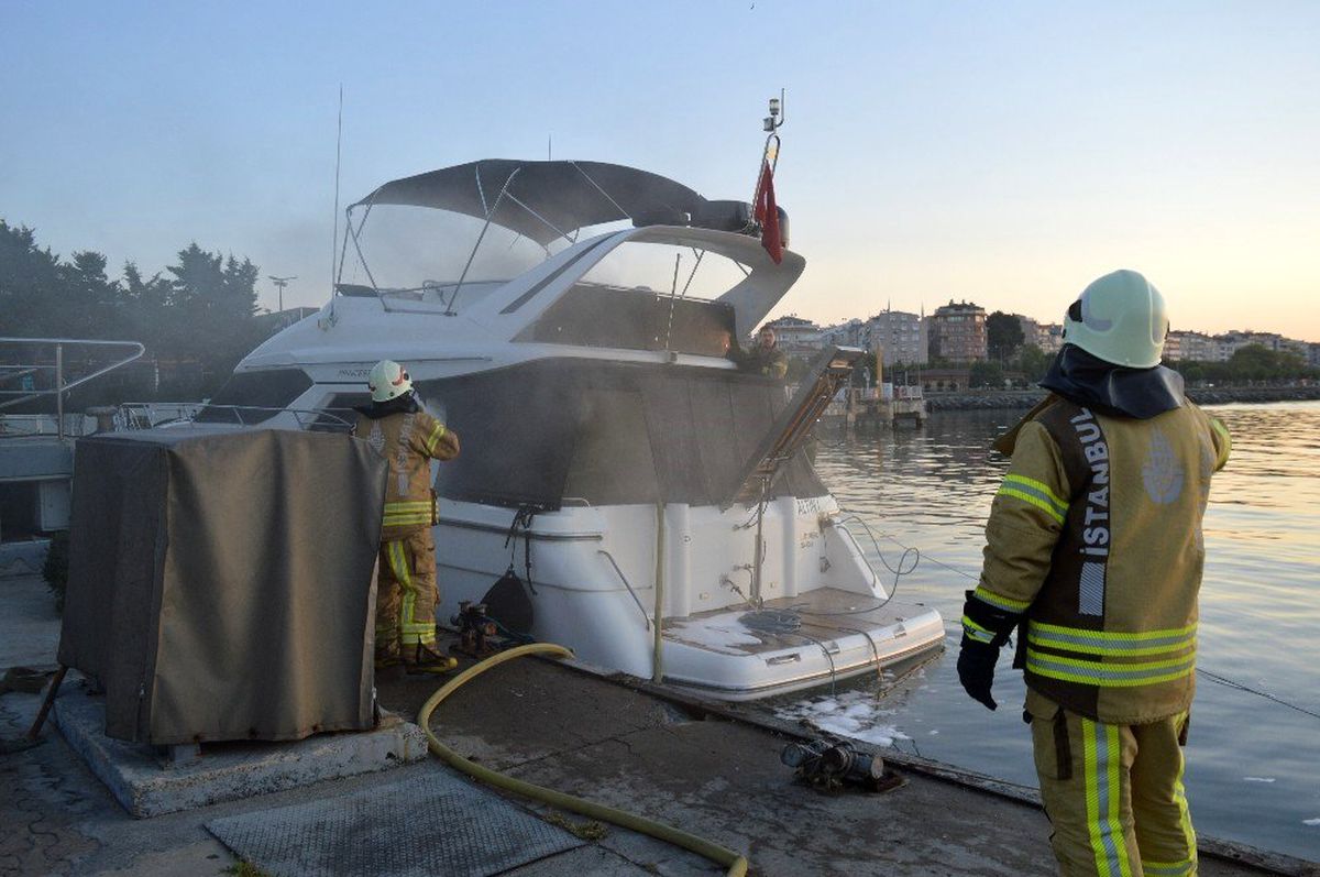 Ataköy Marina\'da yangın