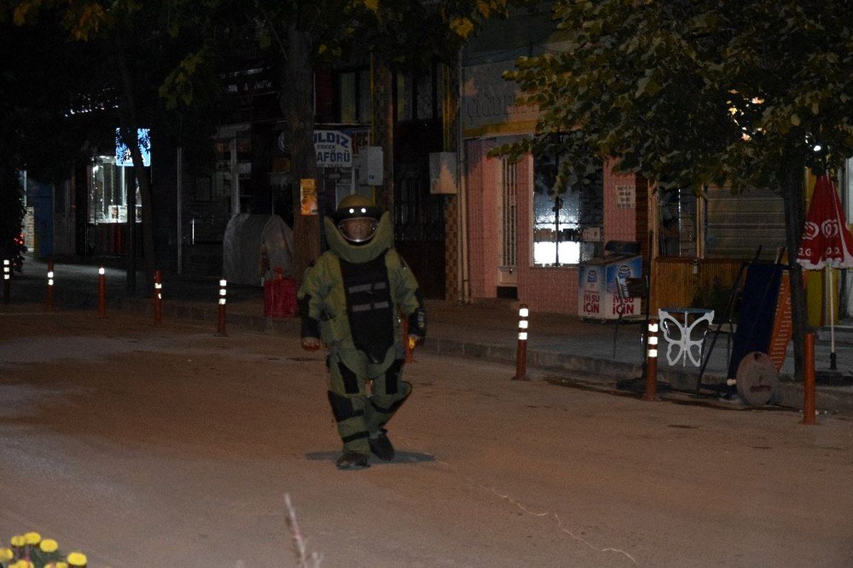 Burdur\'da şüpheli paket polisi alarma geçirdi