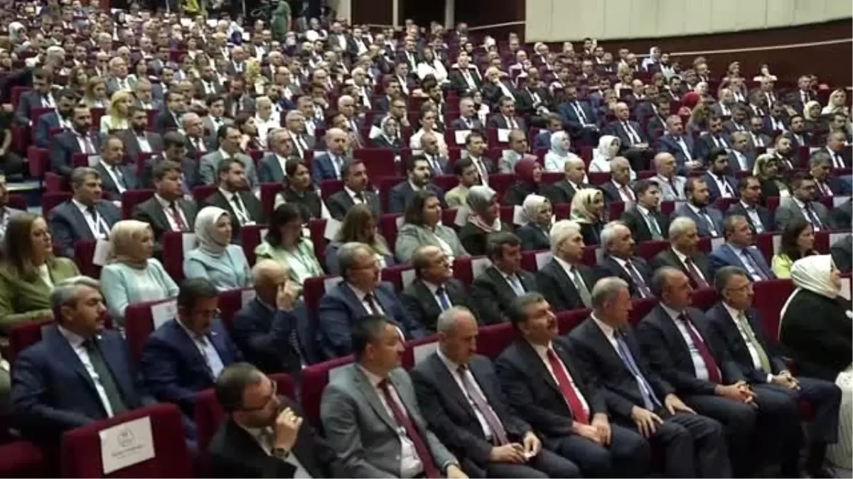 Cumhurbaşkanı Erdoğan: "Bu parti, inşallah önümüzdeki çeyrek asırda da yarım asırda da ülkemize ve...