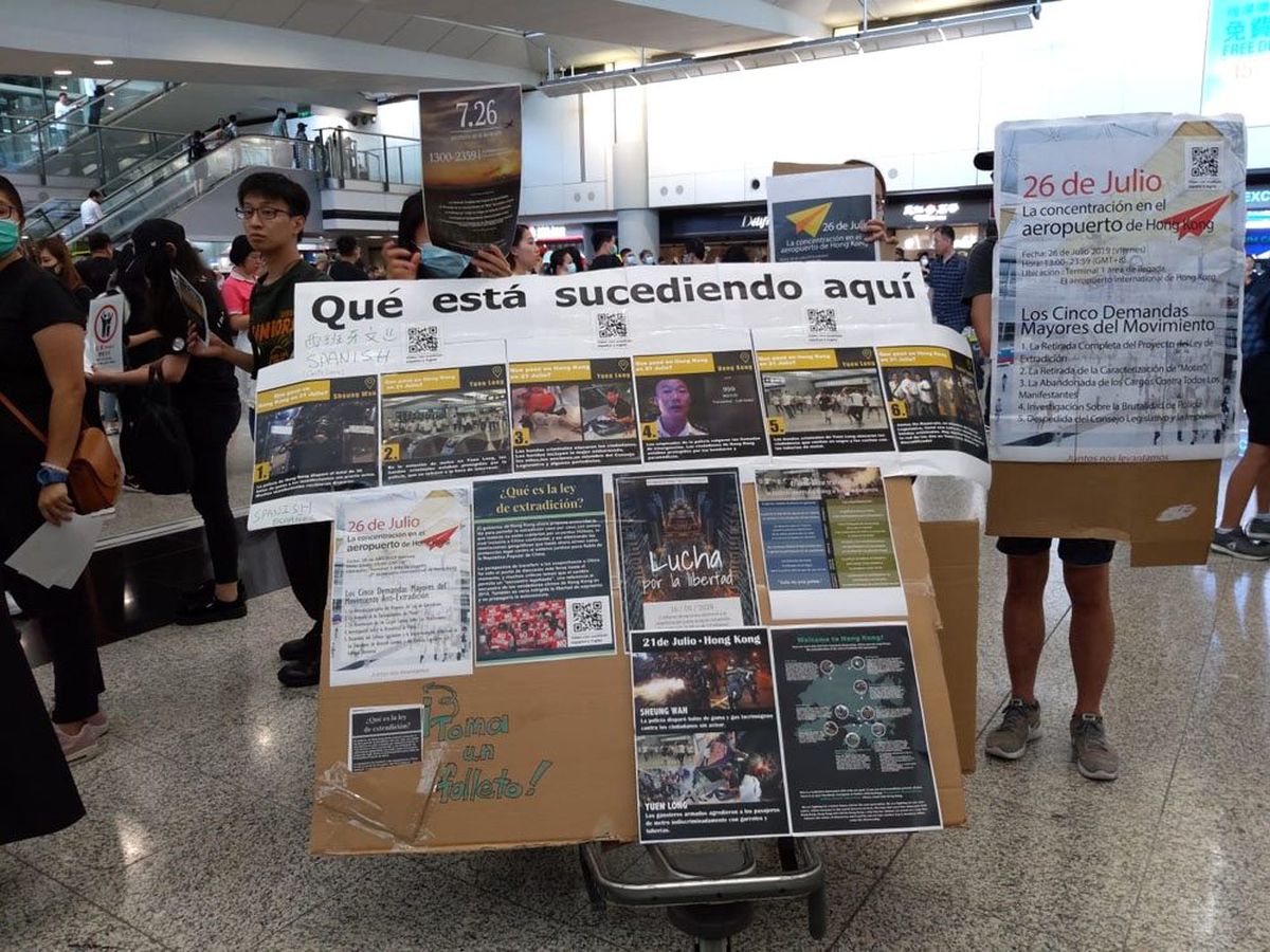 Hong Kong\'da protestolar havaalanına sıçradı