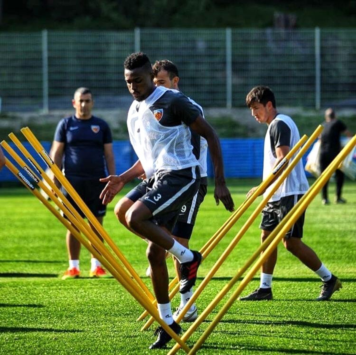 Kayserispor\'un \'Çalışmaya Devam\' videosu binlerce kez izlendi