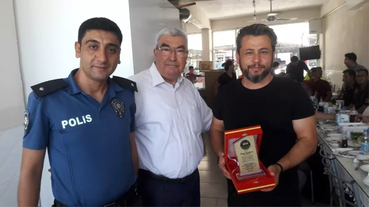 Polis olarak geldi, hemşehri olarak uğurlandı