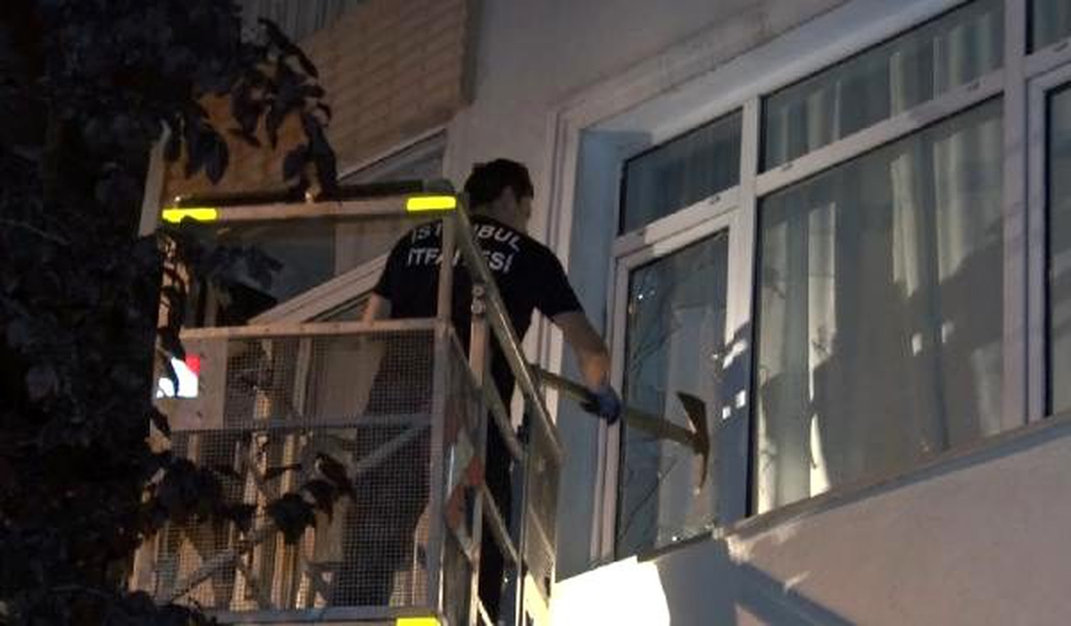 Rahatsızlanan yaşlı kadını, pencereden eve giren itfaiye kurtardı