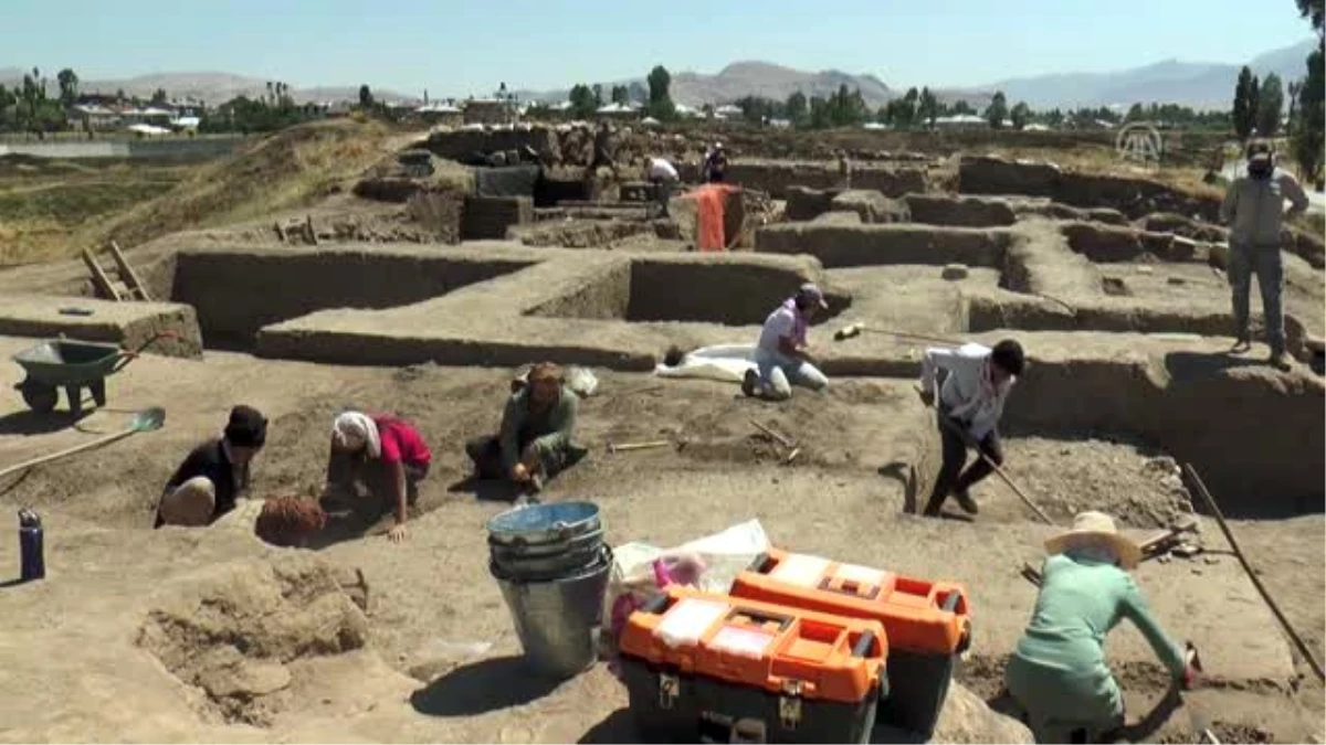 Urartu\'ların en büyük yerleşim yeri eski ihtişamına kavuşuyor