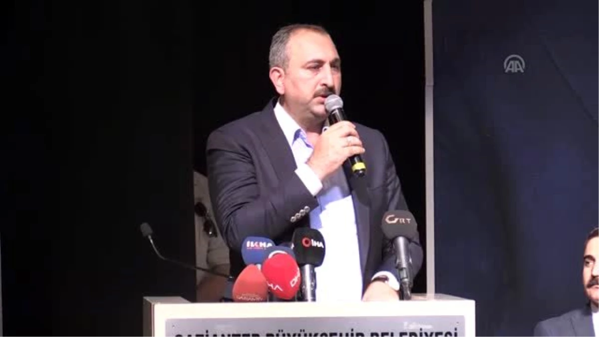 Adalet Bakanı Gül: "Kongre süreçlerimizin partimize ve milletimize hayırlı olmasını diliyorum"