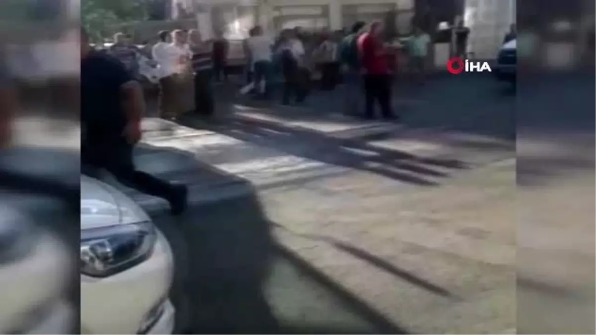 Çarptığı sürücüyü altına alarak sürükledi, sonra da aracını bırakıp kaçtı: 1 ağır yaralı