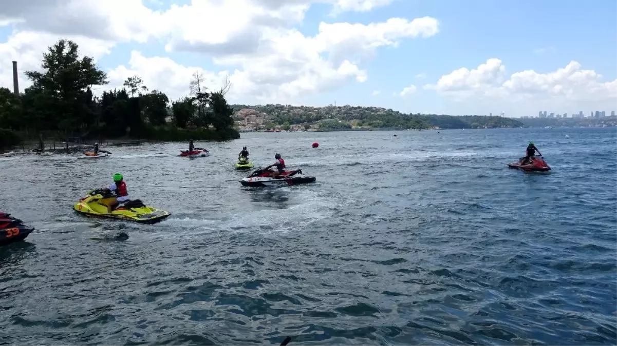 Beykoz Su Sporları Festivali renkli anlara sahne oldu