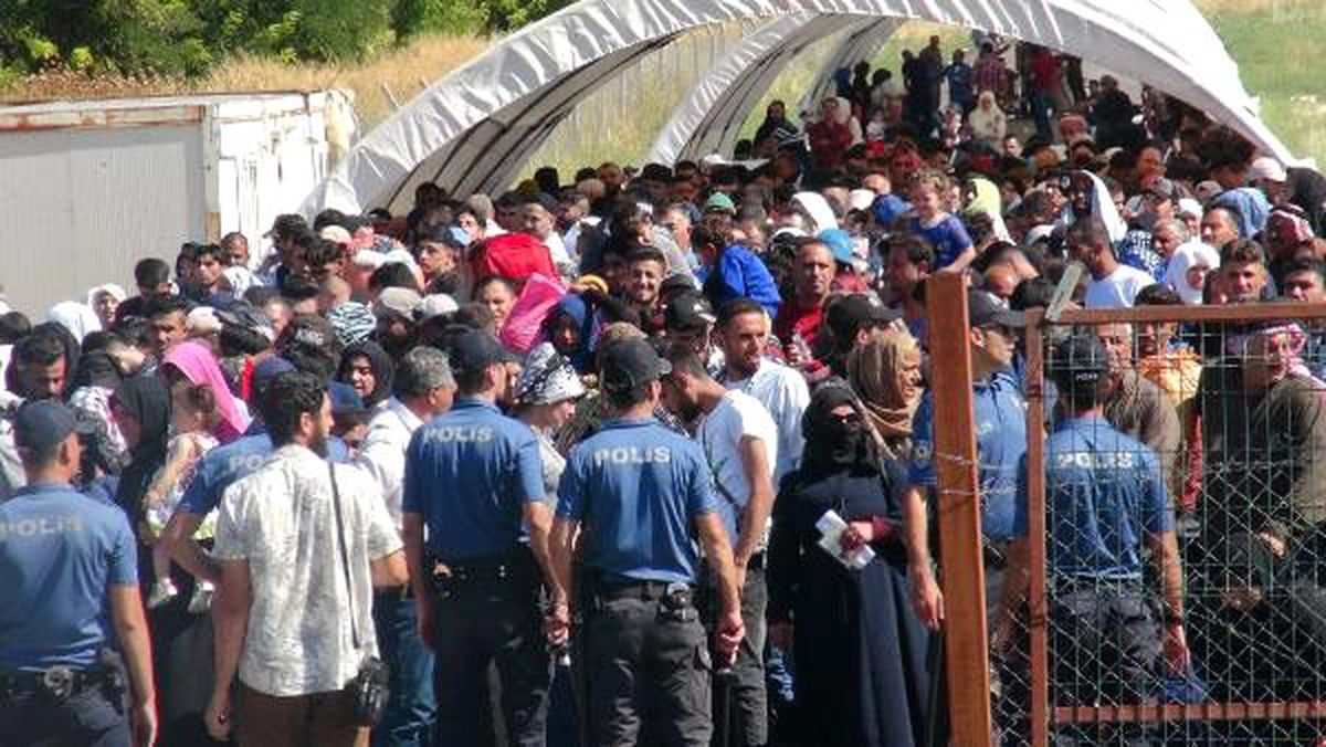 Öncüpınar\'dan bayram için giden Suriyeli sayısı 5 bini aştı