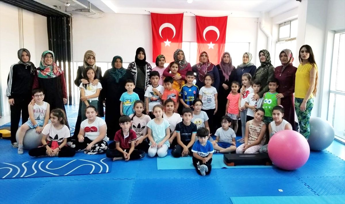 "Anne Çocuk El Ele Daha Sağlıklı Bir Türkiye Projesi"
