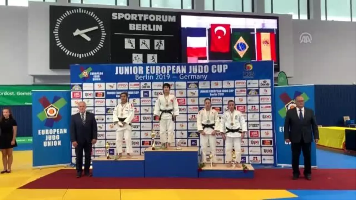 Gençler Avrupa Judo Kupası\'nda Tuğçe Beder altın madalya kazandı