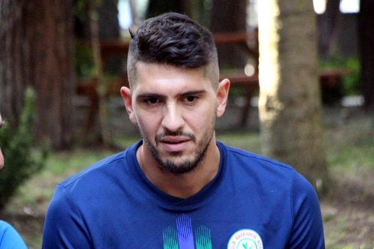 Rizespor\'un yeni transferi Chatziisaias: Balık yemek için sabırsızlanıyorum