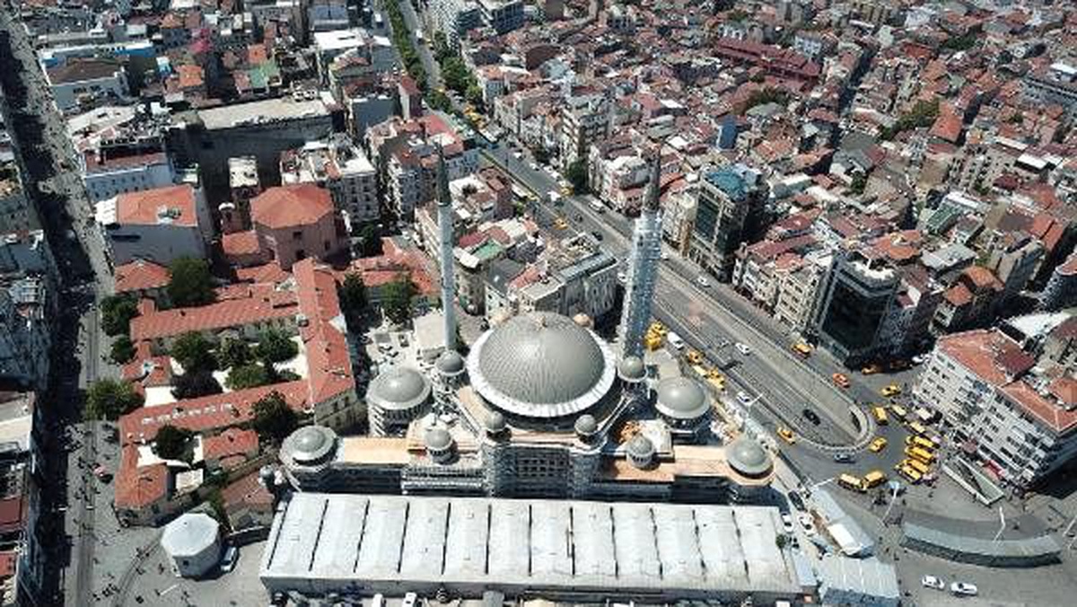 Taksim Camii ve AKM inşaatındaki son durum havadan fotoğraflandı