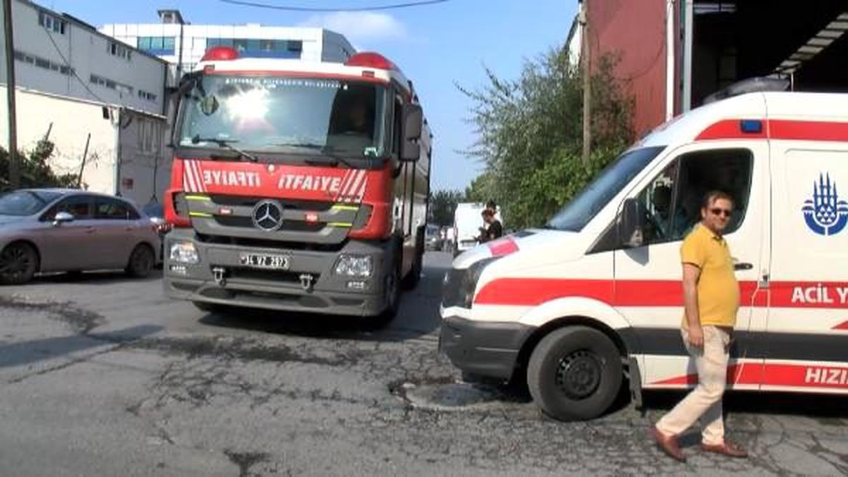 Avcılar\'da elektrik kablolarındaki patlama paniğe neden oldu