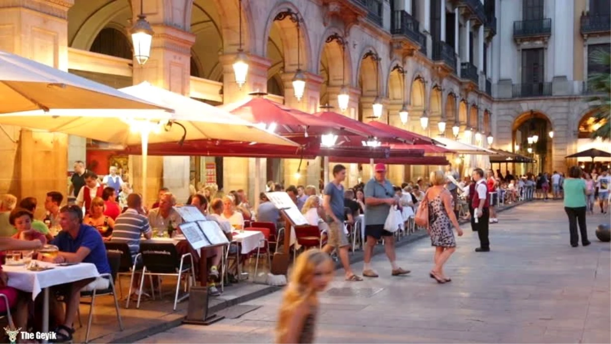 Barcelona, Restoranların Açık Teraslarında Sigara İçmeyi Yasaklayacak
