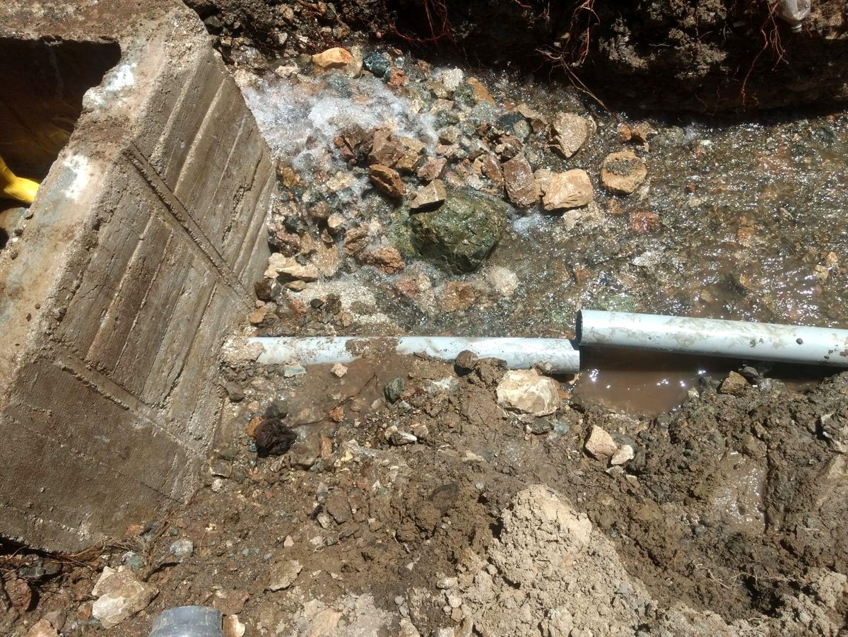 Belen\'de heyelandan zarar gören su kaynağı temizlendi