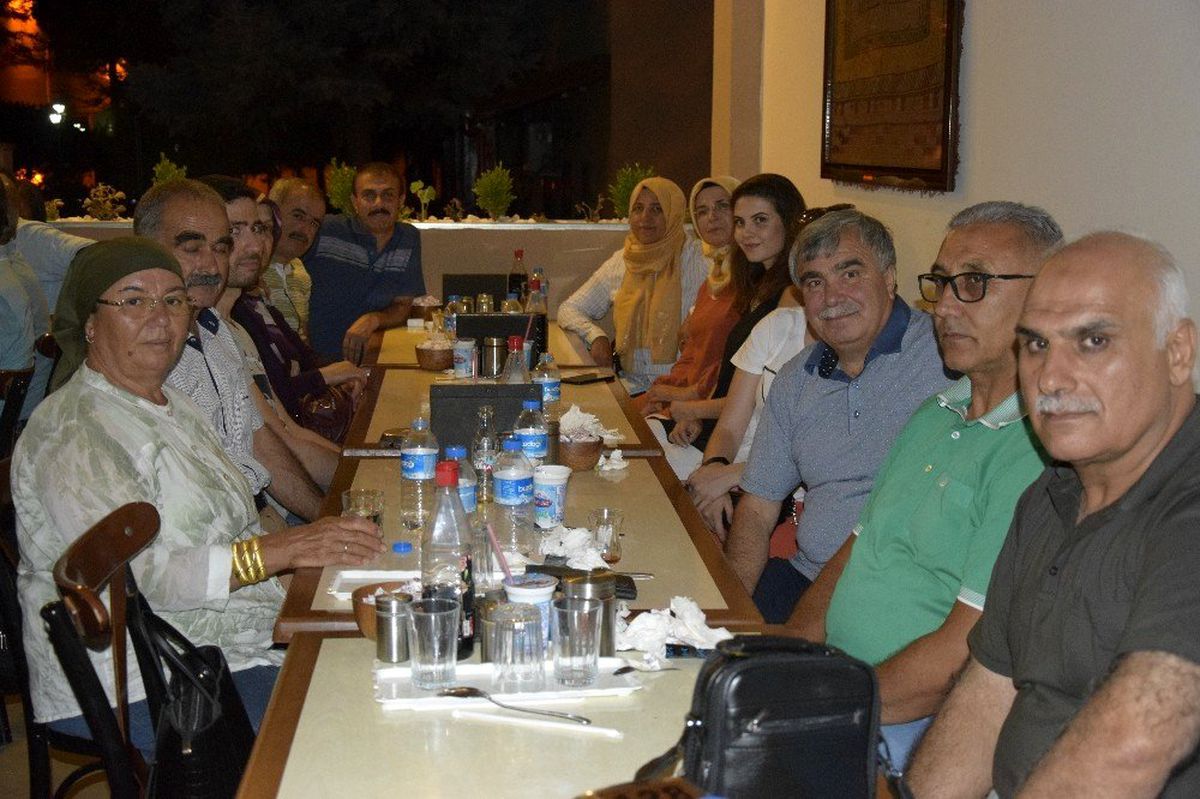 Burdur\'da 40 öğretmen 33 yıl sonra bir araya geldi