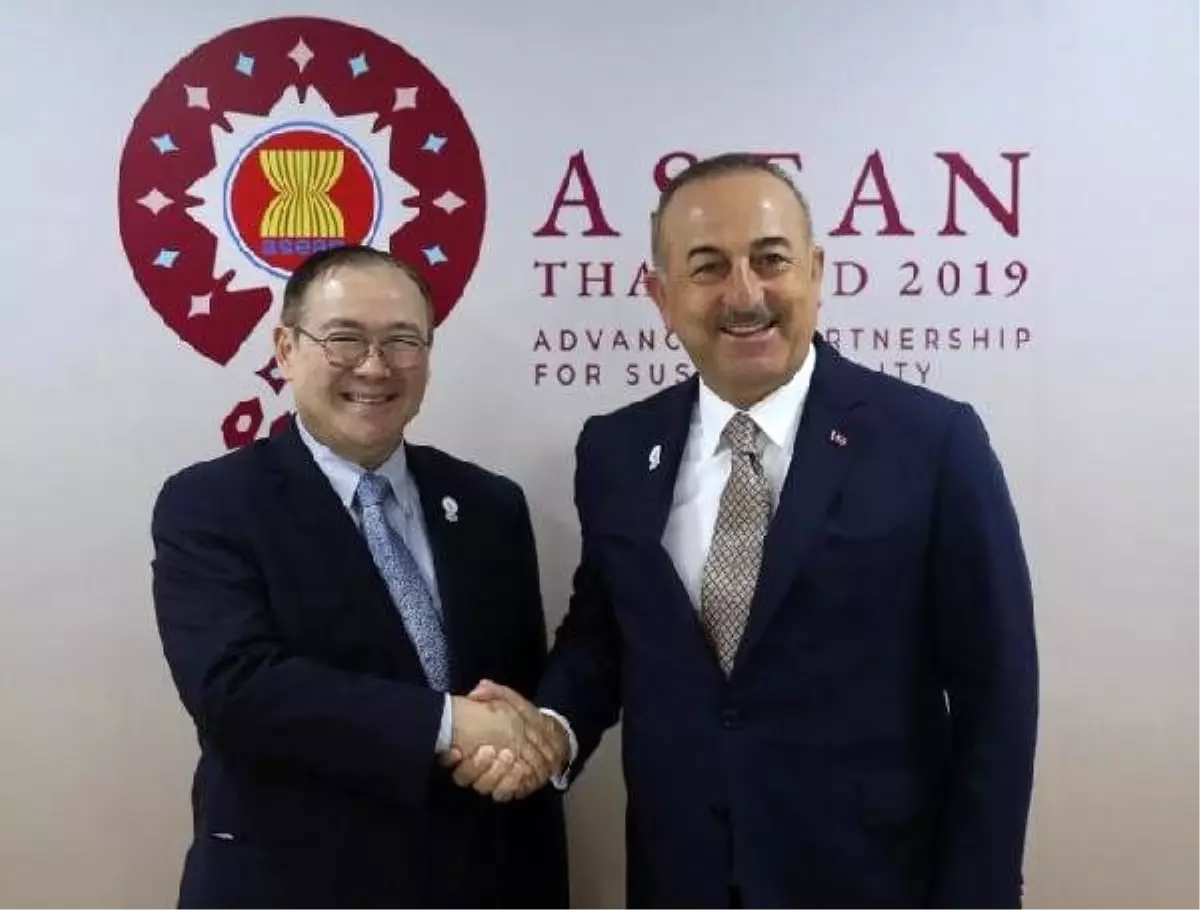 Çavuşoğlu, Filipinler Dışişleri Bakanı Teodoro L. Locsin Jr. ile görüştü