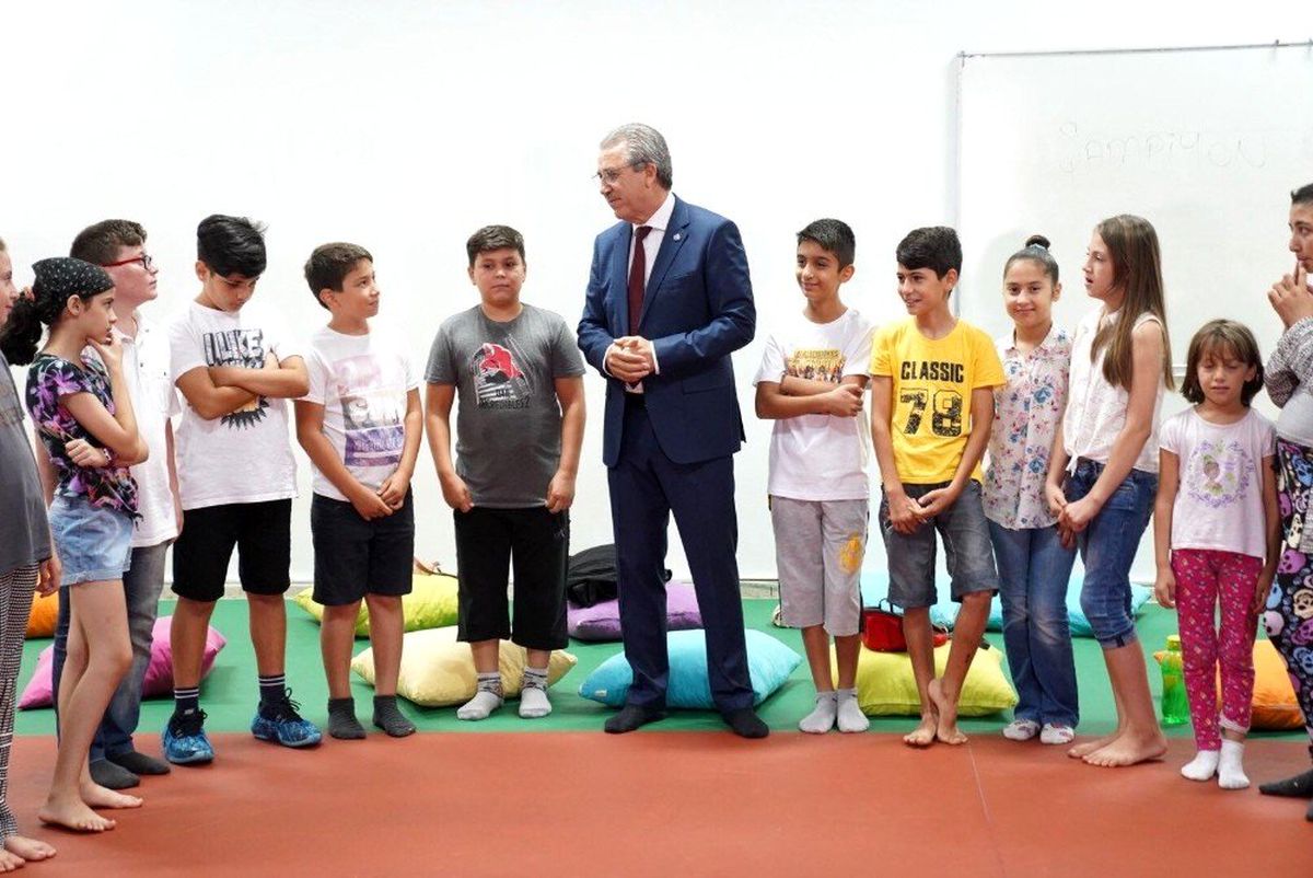 Ege Üniversitesi kapılarını çocuklara açtı