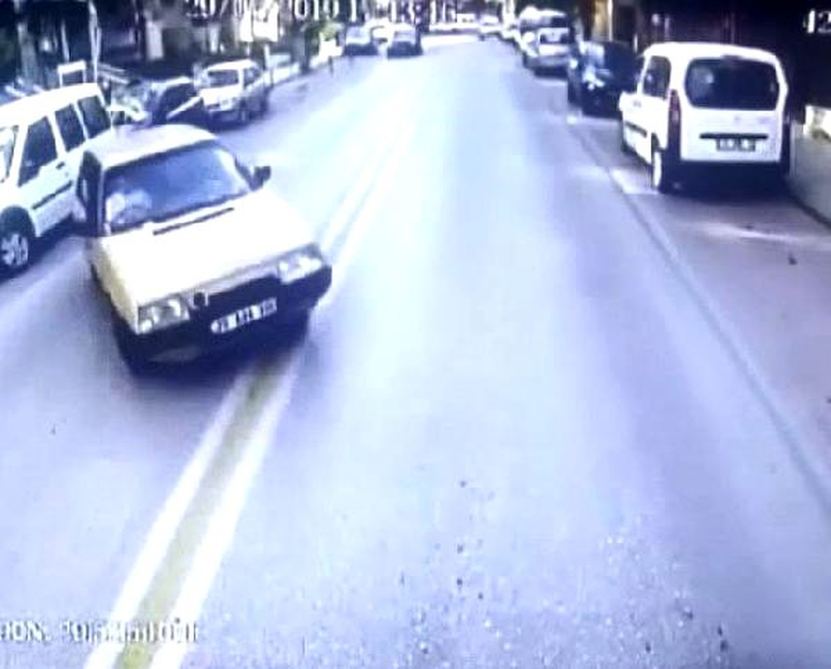 Ehliyetsiz sürücünün yaptığı kaza, kamerada