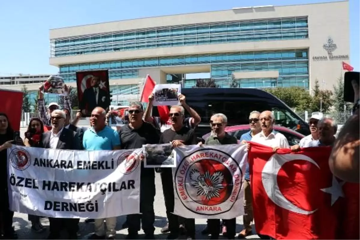 Emekli özel harekatçılardan Anayasa Mahkemesi önünde protesto