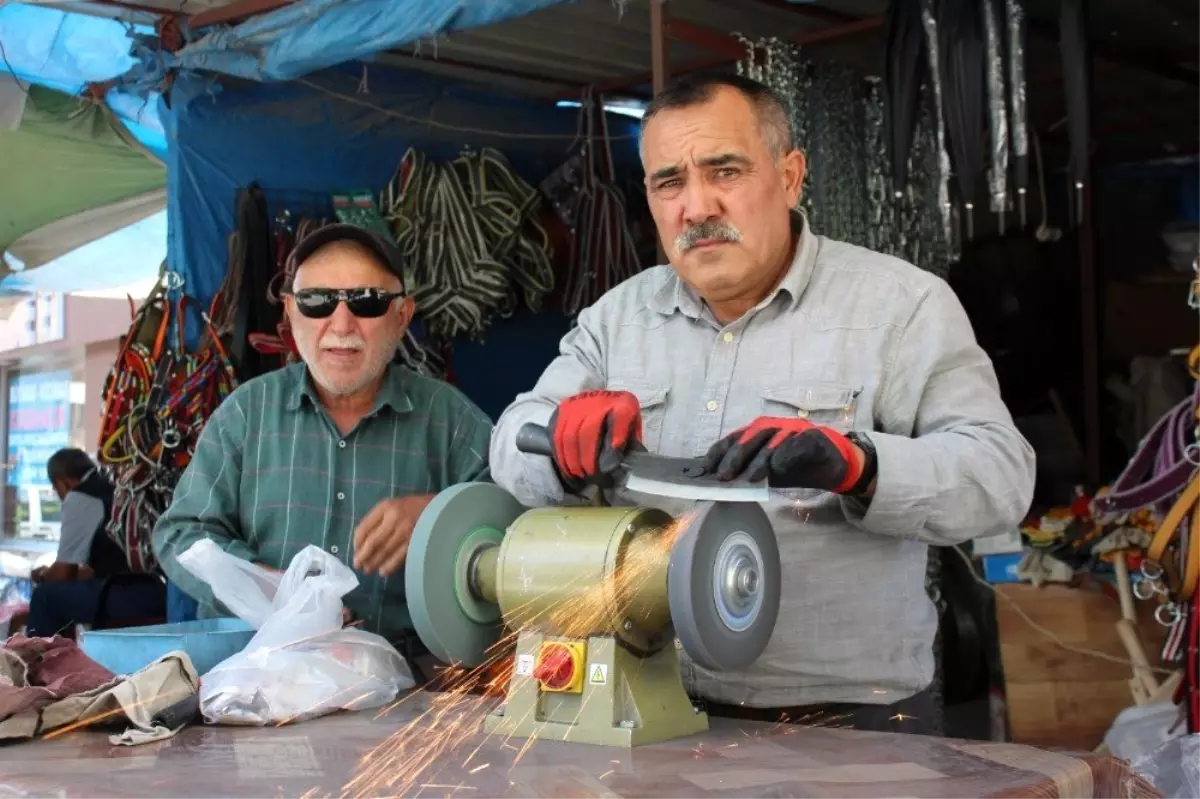 Kurban bıçakları bilenmeye başladı