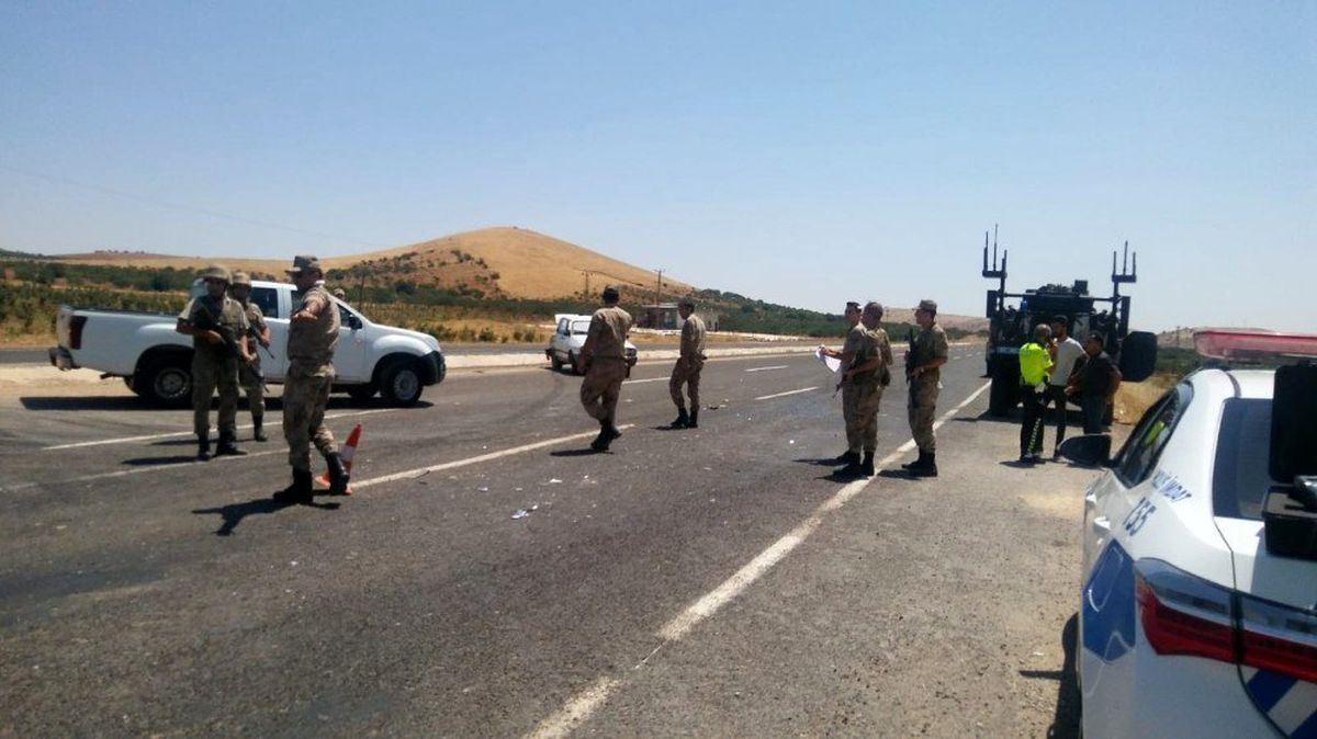 Şanlıurfa\'da trafik kazası: 2 yaralı